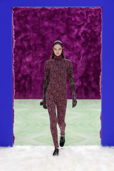 Look 43